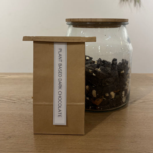 Plant-based chocolate dark/white/sansho pepper